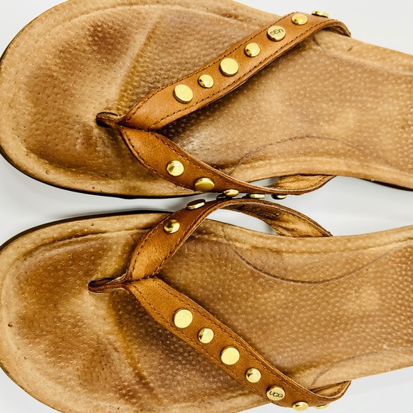 UGG Women's Lyndi Chestnut with gold studs leather thong sandals size 7 - Picture 6 of 12